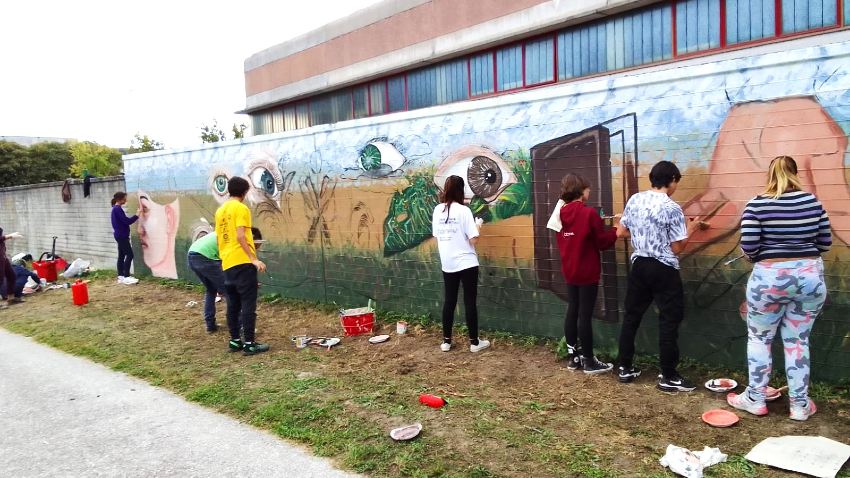 Castel Goffredo inaugura il murales che “racconta” le emozioni dei giovani