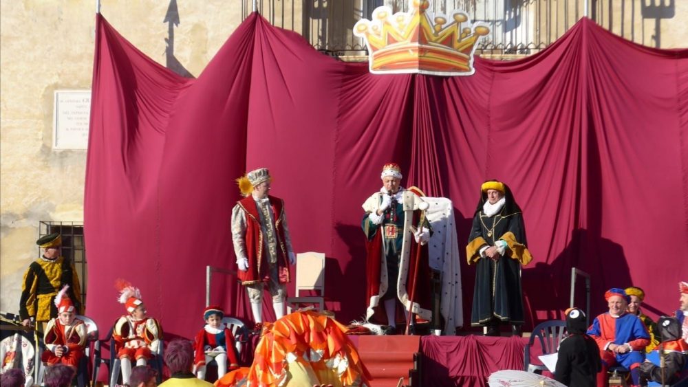Re Gnocco torna per le vie di Castel, aspettando… il suo 150° compleanno