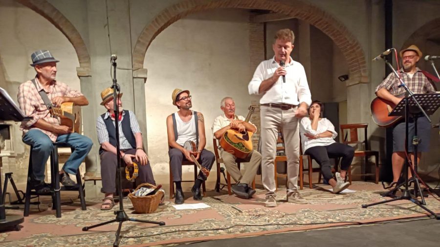 “Sandro Kan”: A Piubega uno spettacolo dedicato a tradizioni e folklore