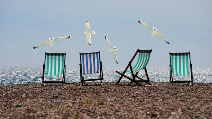 “Vacanze, tempo di riposo”: le riflessioni estive di don Bergamaschi