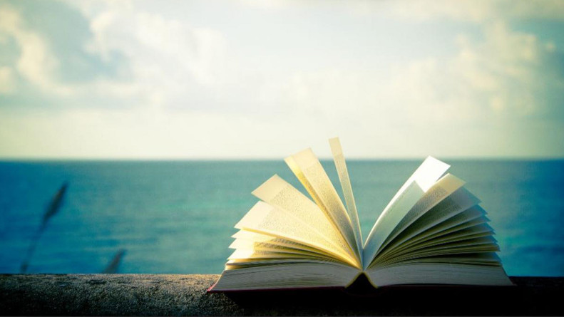 I consigli del filosofo Luca Cremonesi sui libri da leggere in vacanza